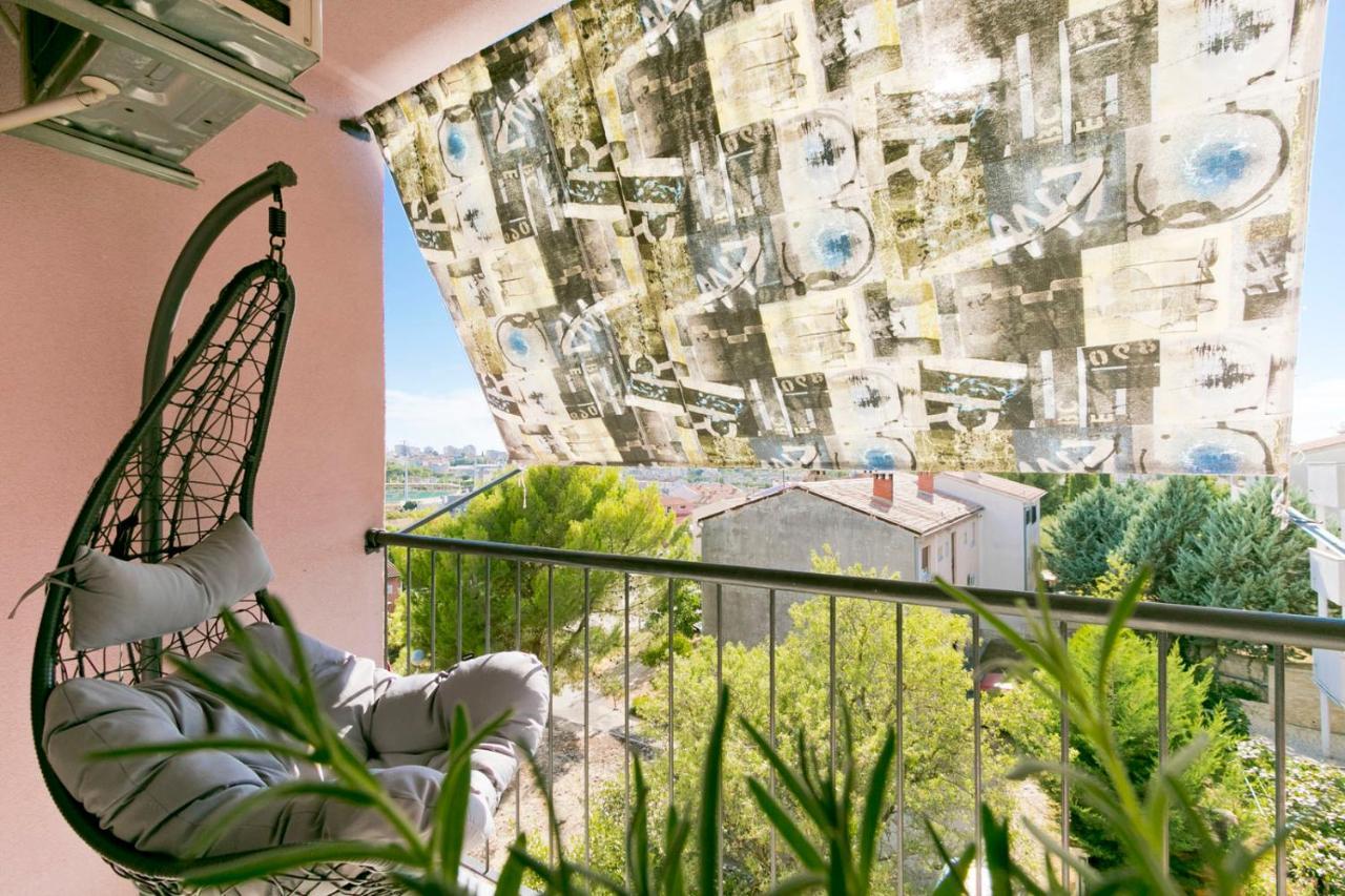 Modern Oasis Apartment Пула Екстер'єр фото